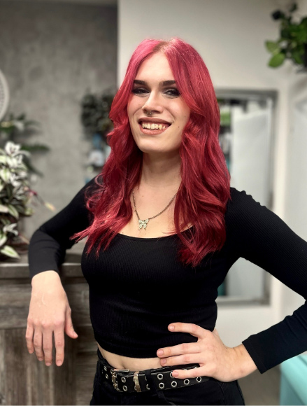 Lauren Hužvárů,
 kadeřnice